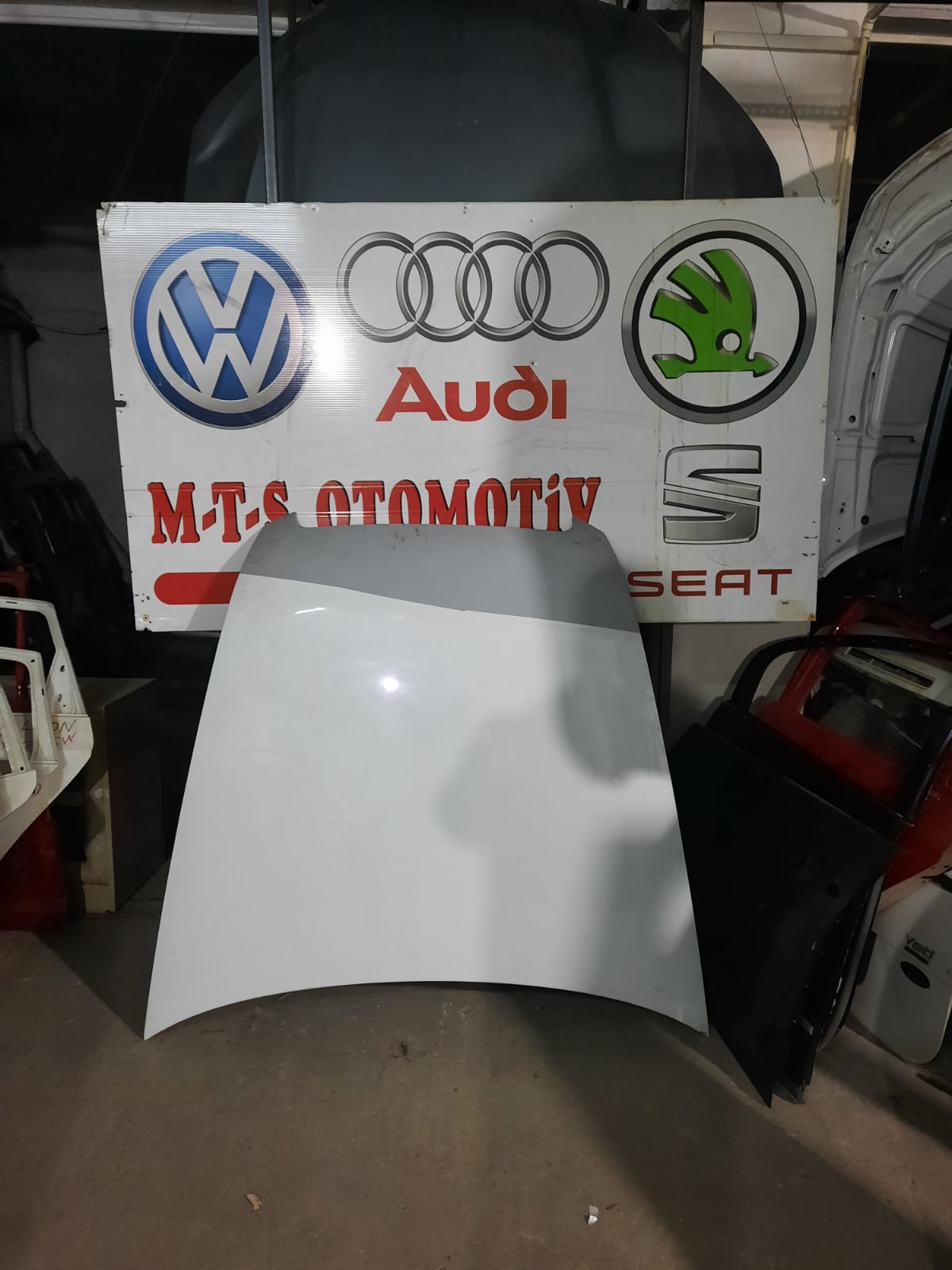 Audi a6 motor kaputu 2009-2013